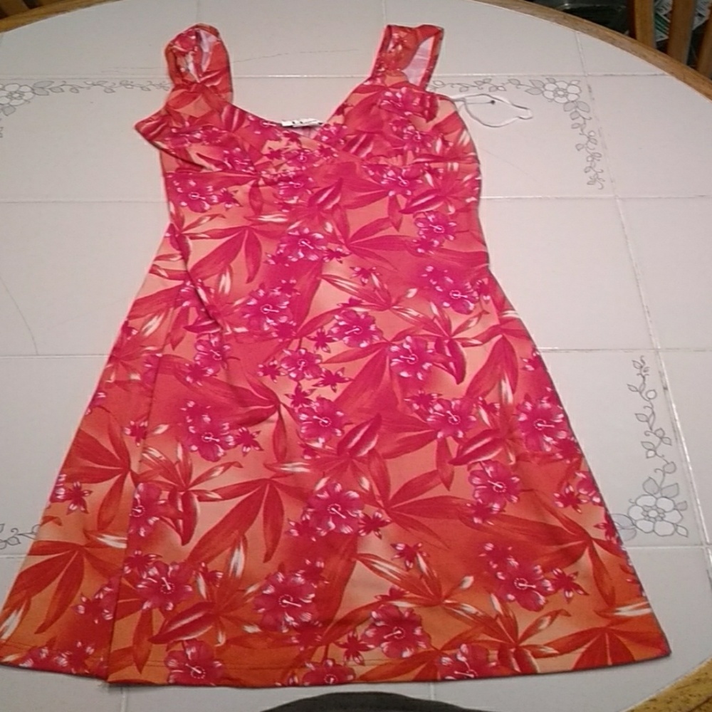 Size 5 Bright floral pattern dress 31